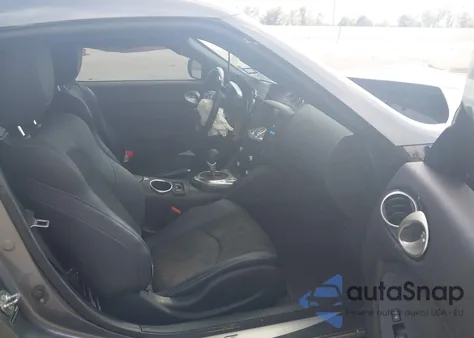 2019 Nissan 370Z Sport Touring z USA, uszkodzony, nr VIN JN1AZ4EH0KM420341